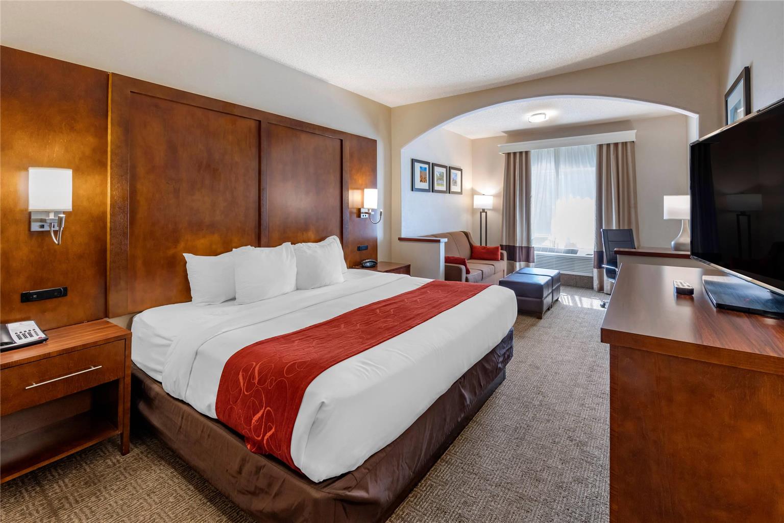 Comfort Suites Near Six Flags Magic Mountain - photo 15