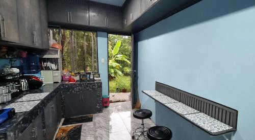 Sarahs Garden Bnb And Bnb Spa Family Room With Livingroom 20341699 — Clarin