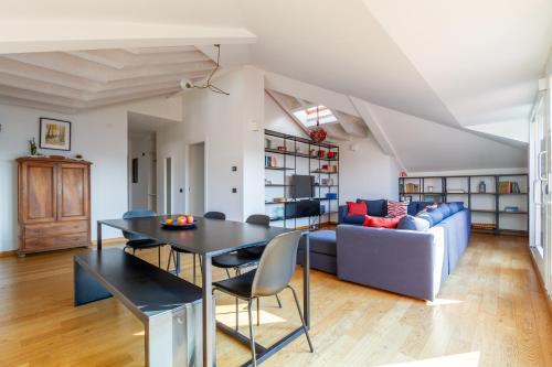attico in un'oasi di verde sui navigli NavigliApartments — 4-Star Luxury Hotel in Milan, Italy