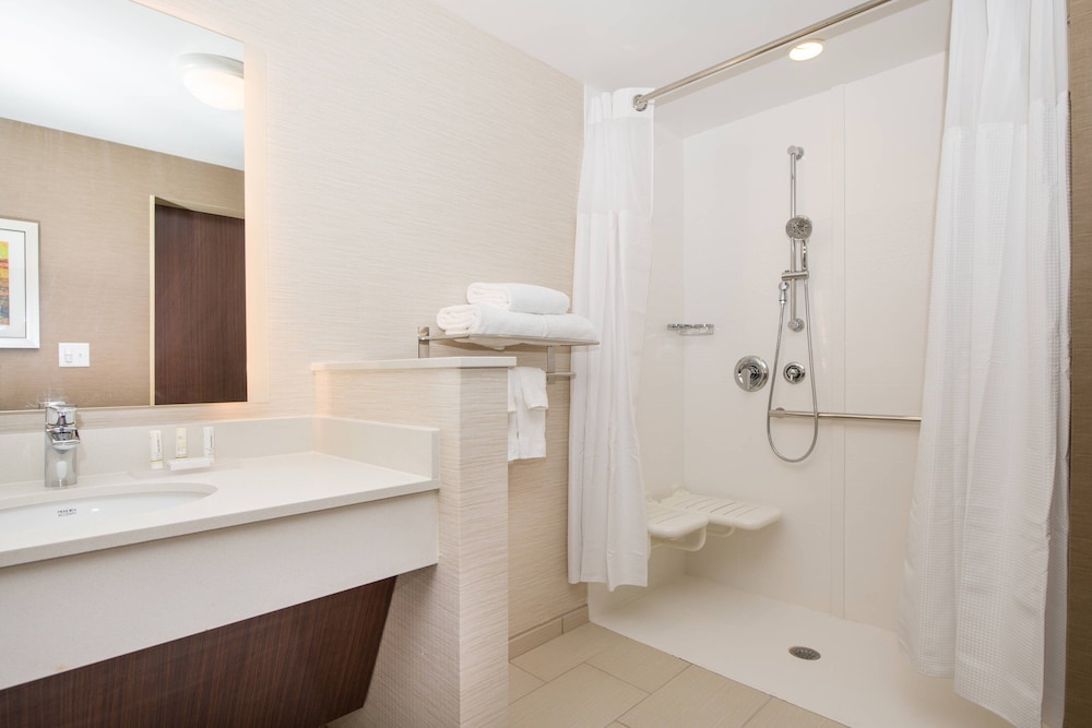 Fairfield by Marriott Inn & Suites Dayton Downtown - photo 19
