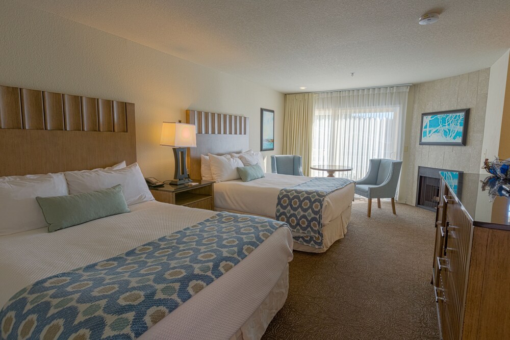 Cambria Landing Inn & Suites - photo 19