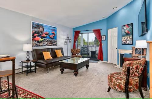 Fishy Fishy Townhome — Kenai