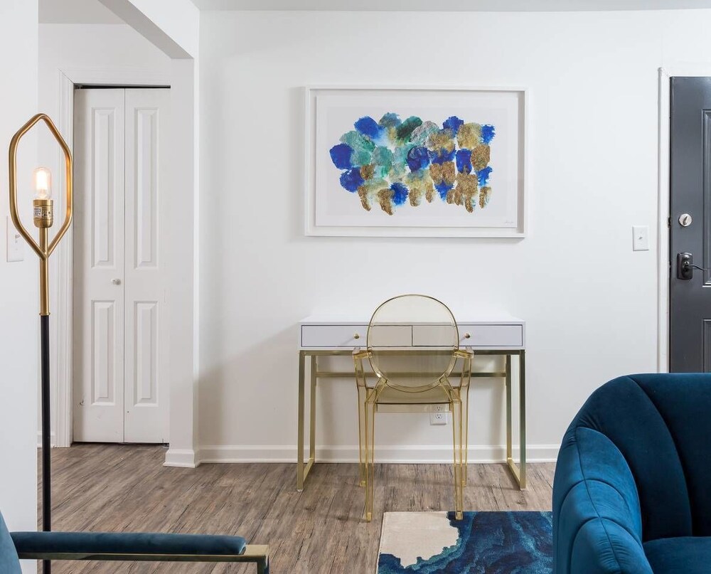 8 Bedrooms Comprised of 4 2BR Suites by Domio - photo 41