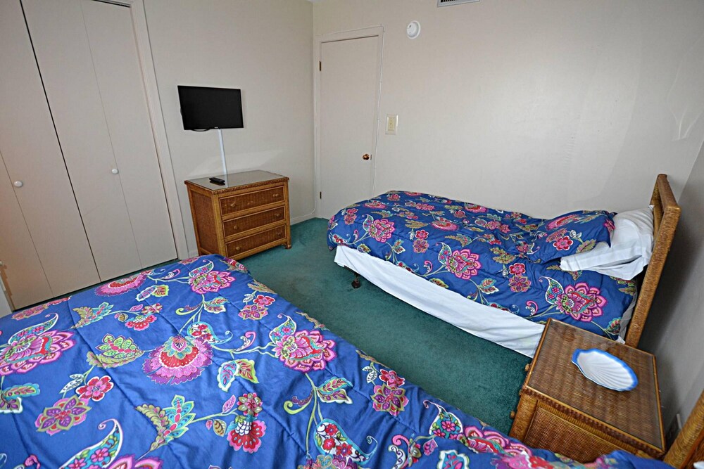 Gulf Tower by Bender Vacation Rentals - photo 17