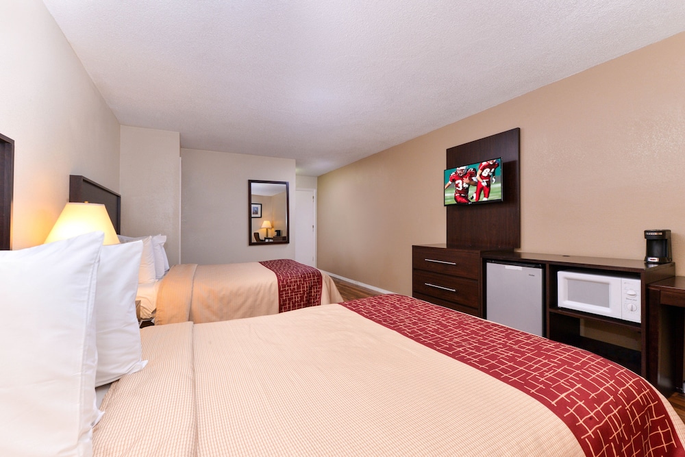 Red Roof Inn Chambersburg - photo 5