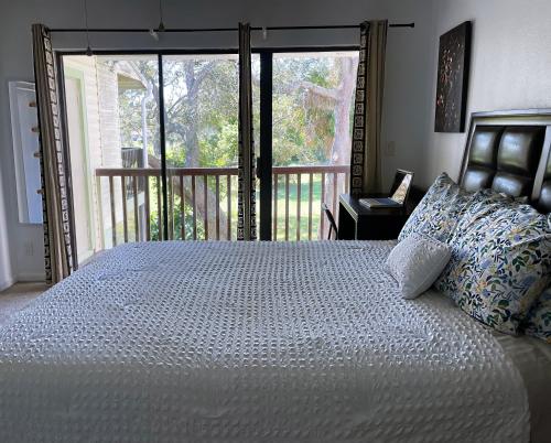 Hello Sunshine 321... Lift Off — hotel in Titusville
