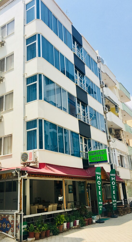 Harvest Hotel - carbon neutral hotel in Erdemli