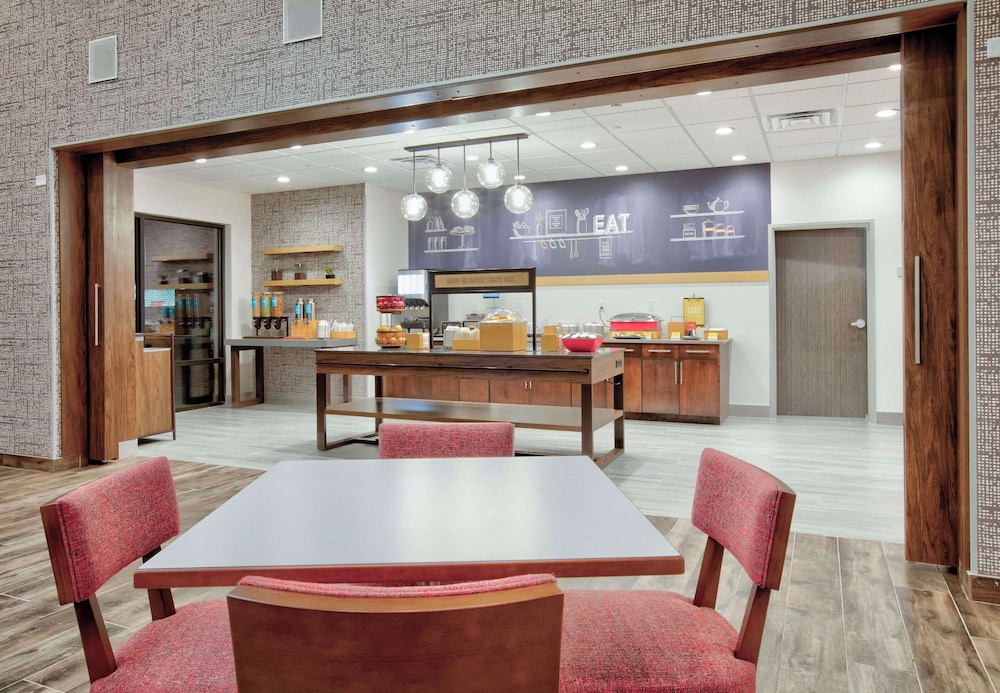 Hampton Inn & Suites by Hilton Dalhart - photo 22