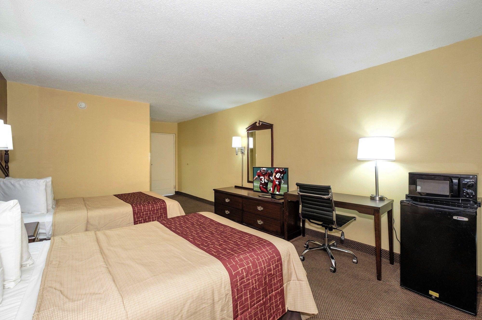 Red Roof Inn Washington DC College Park - photo 17