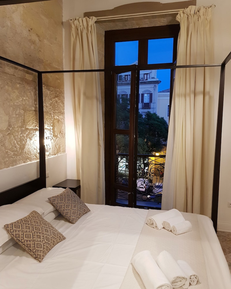 La Residenza sul Largo — 4-Star Luxury Hotel in Cagliari, Italy