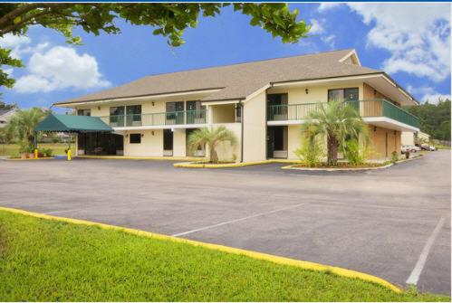 Americas Best Value Inn Tillmans Corner Mobile - featured photo