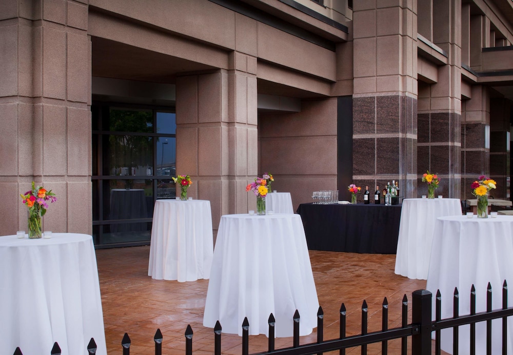 Marriott Denver Airport at Gateway Park - photo 40