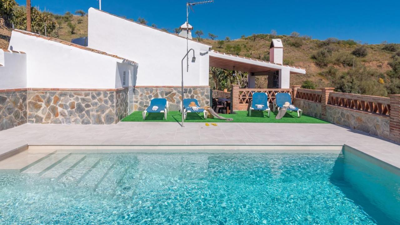 Casa Elena de Benagalbon Rincon de la Victoria by Ruralidays — 4-Star Luxury Hotel in Rincon De La Victoria, Spain