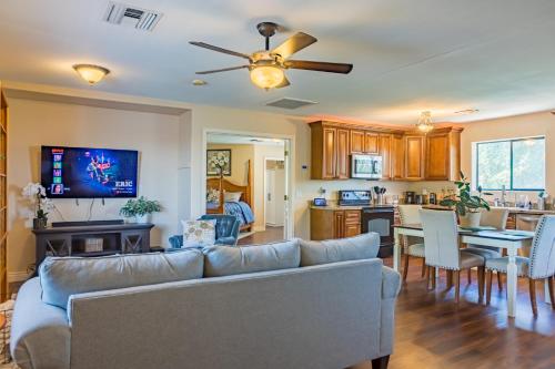 Second Story Suite with Balcony — 4-Star Luxury Hotel in Queen Creek, United States