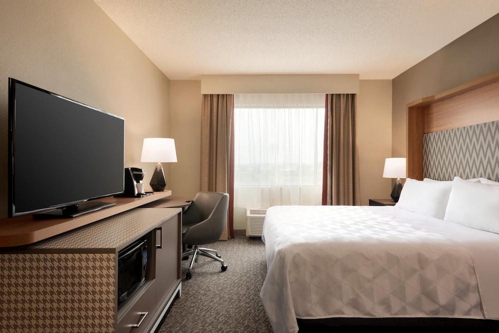Holiday Inn Hotel & Suites Council Bluffs I 29 by IHG - photo 11