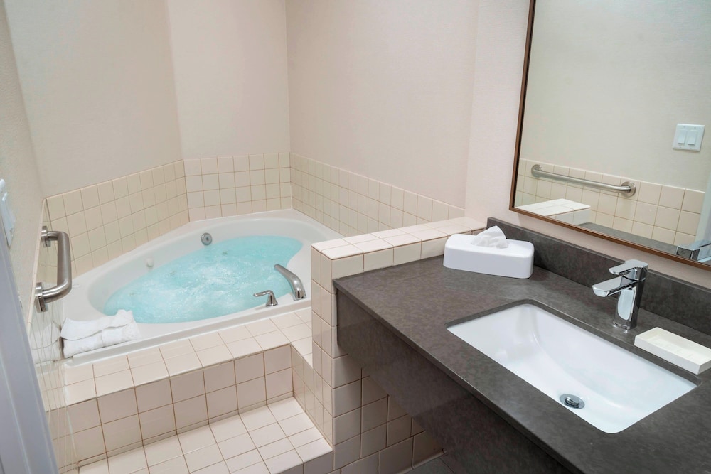 Fairfield Inn & Suites by Marriott Bend Downtown - photo 18