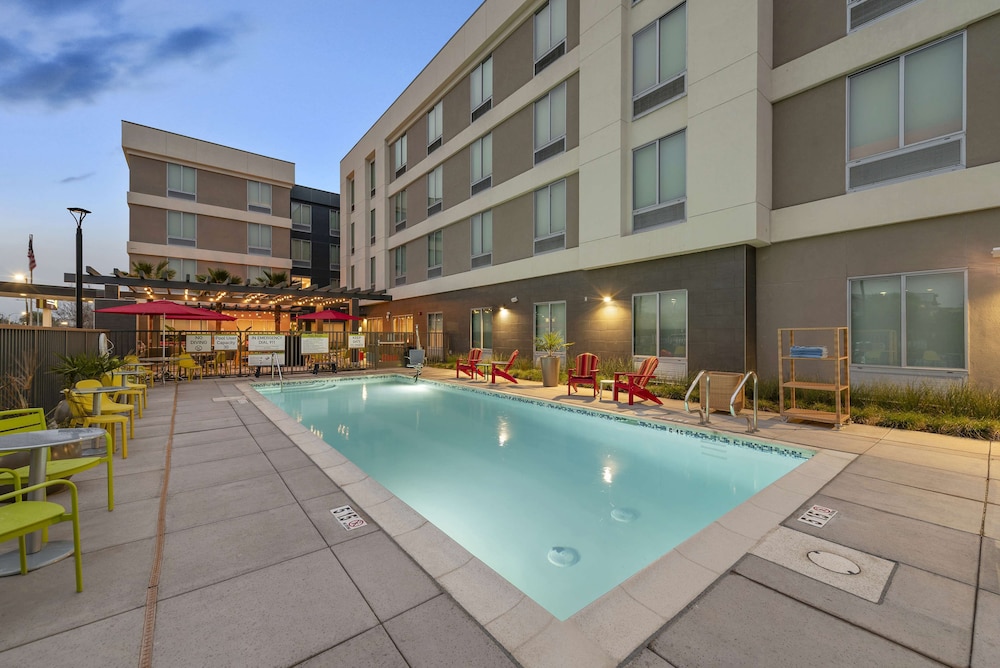 Home2 Suites by Hilton San Bernardino - photo 24