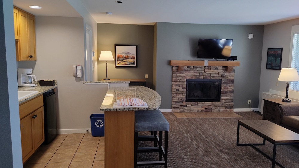 7th Mtn 611c - last minute hotel in Bend