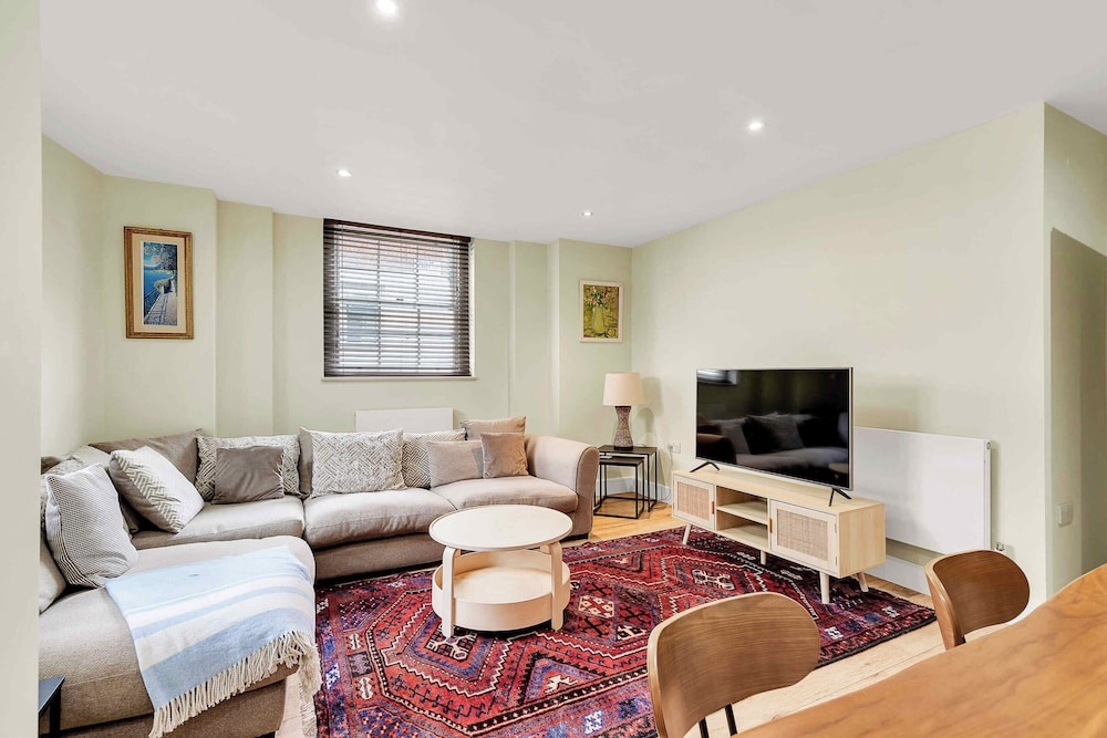 Cosy Urban Retreat — 4-Star Luxury Hotel in London, United Kingdom