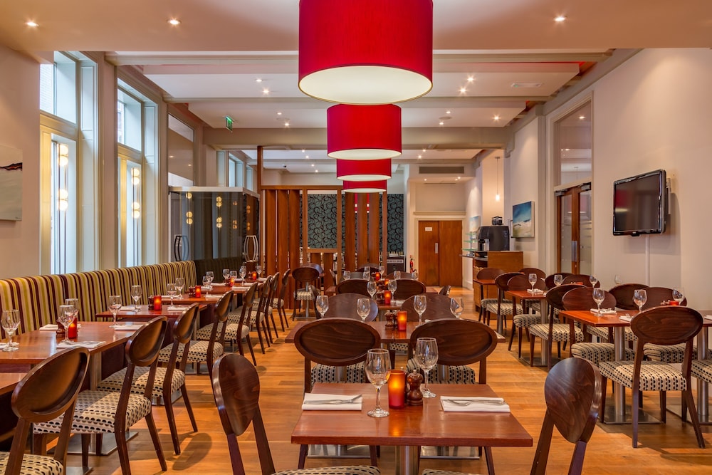 מזון ומשקאות