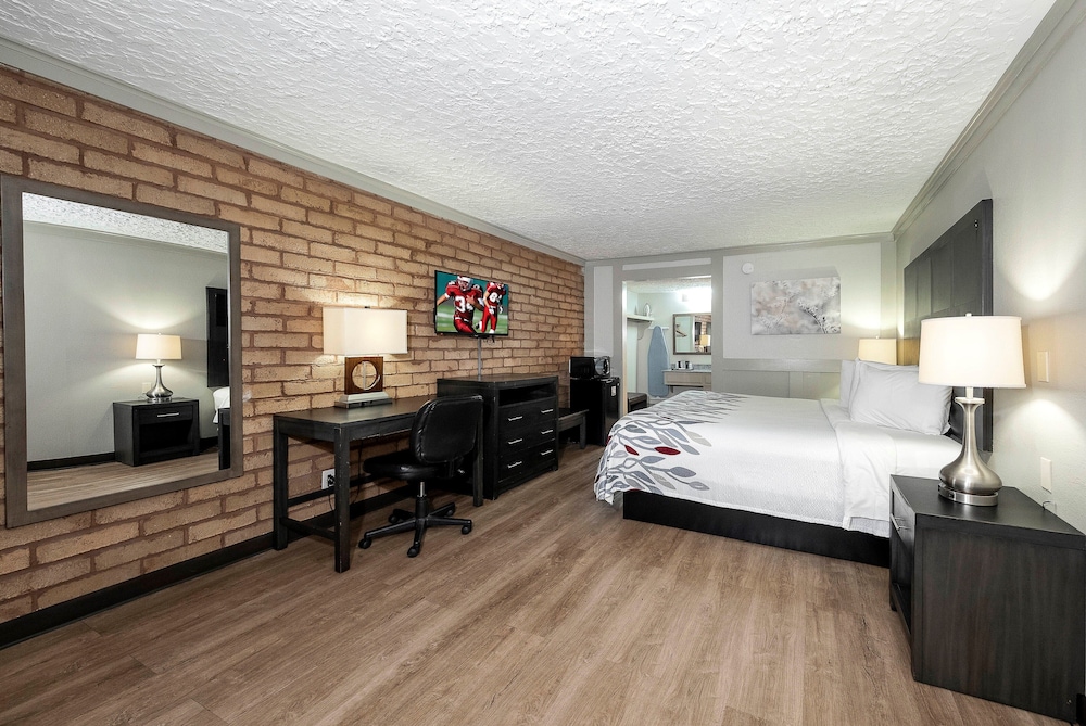Red Roof Inn Monroe - photo 9
