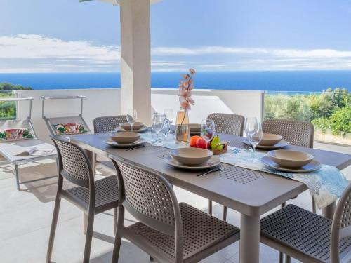 Apartment Verdemare by Interhome — 4-Star Luxury Hotel in Valledoria, Italy