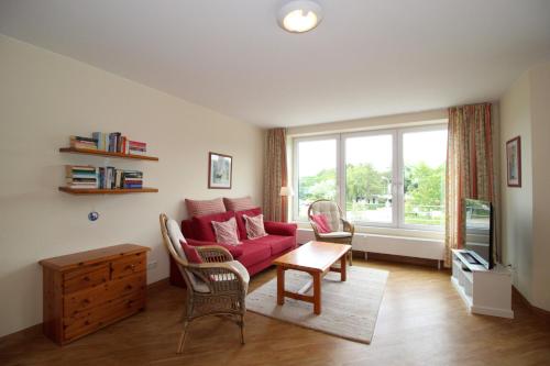 Kurpark Residenz 110 — 4-Star Luxury Hotel in Cuxhaven, Germany