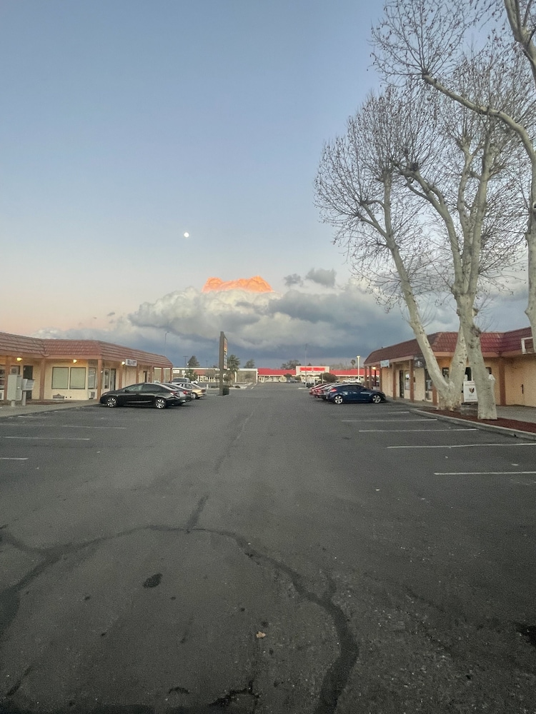 Crystal Motel - photo 22