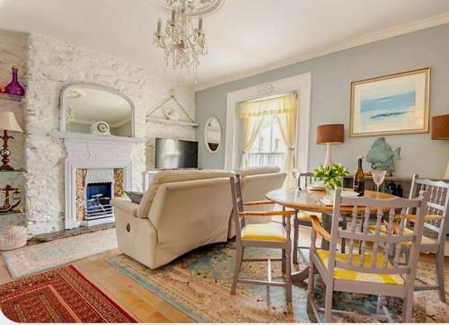 Seahorse — 4-Star Luxury Hotel in Dartmouth, United Kingdom