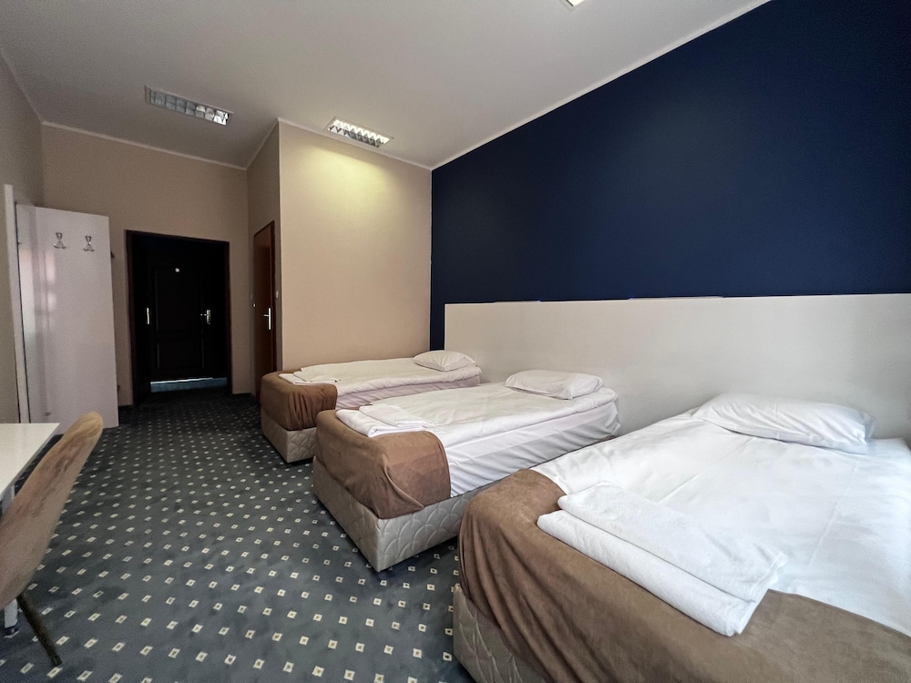 Hotel Safir Babice — hotel in Stare Babice