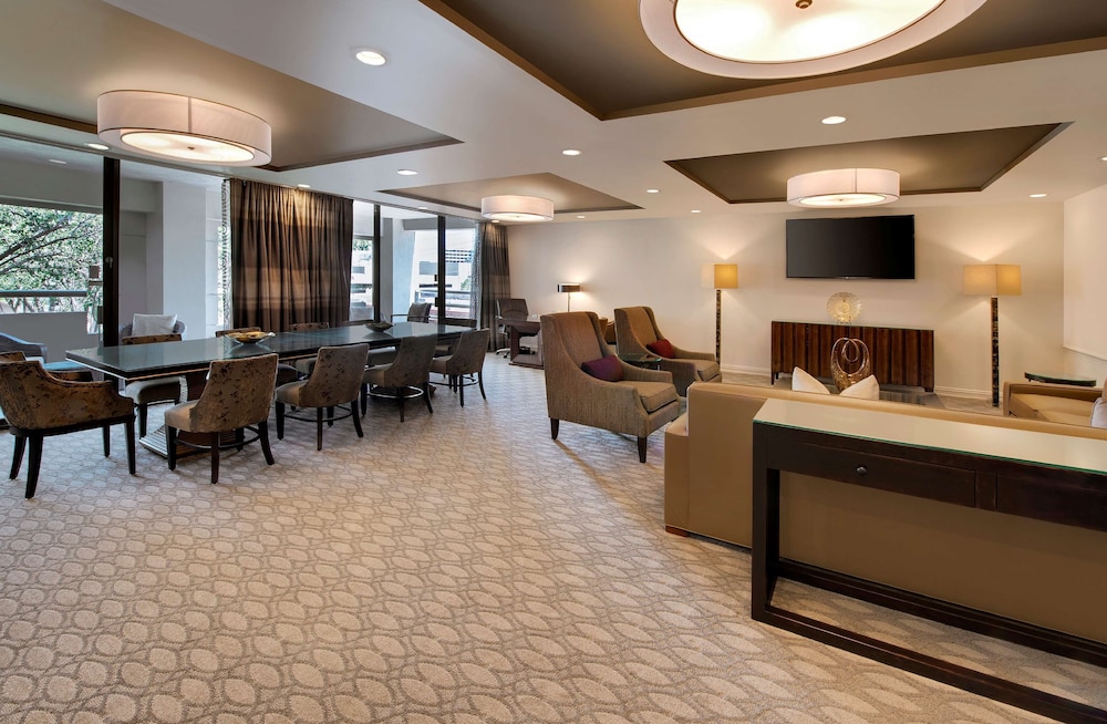 Hilton Houston Post Oak by the Galleria - photo 27