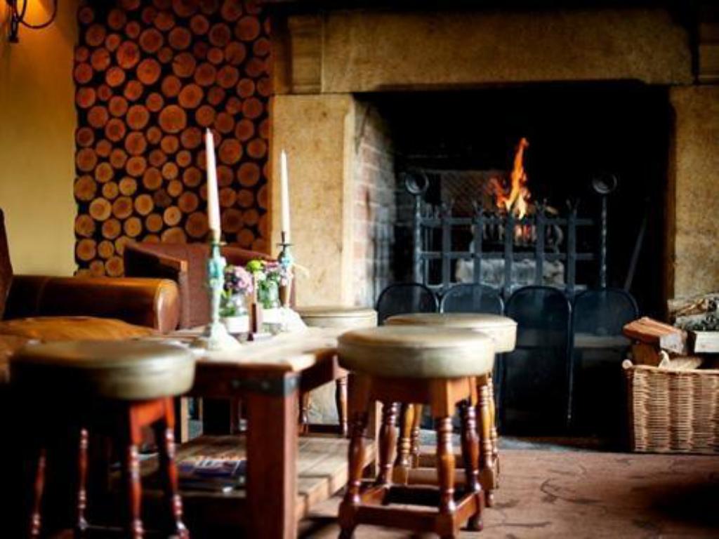 The Rose & Crown - carbon neutral hotel in Sherborne