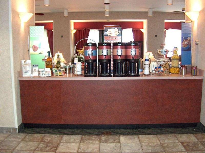 Hampton Inn Columbus Airport - photo 154