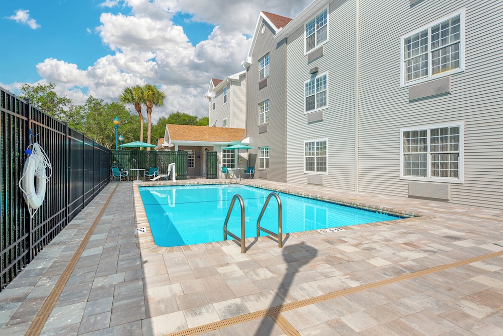 MainStay Suites Tampa Moffitt USF - photo 15