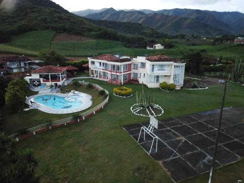 Finca tres colinas in La Union, Colombia