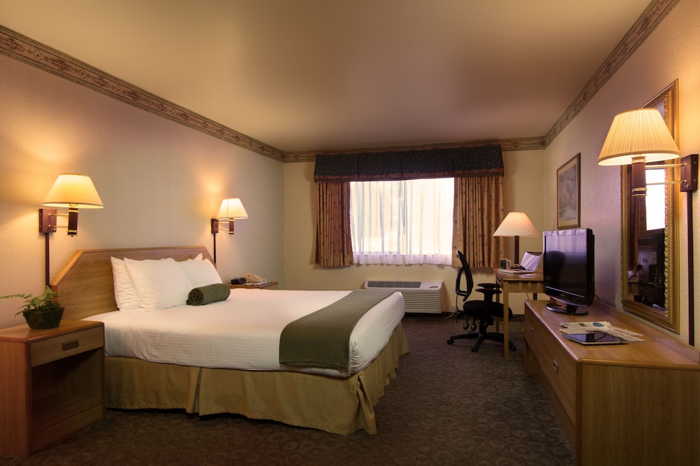 The Redwood Riverwalk A Boutique Hotel - photo 7