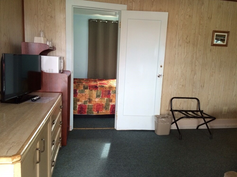 Wild Chinook Inn - photo 11