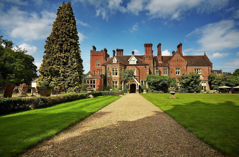 Alexander House And Utopia Spa — 5-Star Luxury Hotel in East Grinstead, United Kingdom