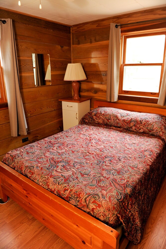 Clear Lake Resort - photo 5