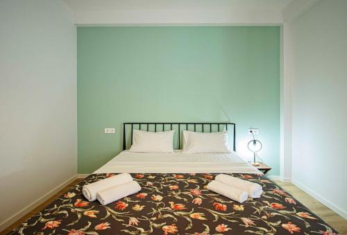 2BR Colorful Apt on Vera Near Stamba By Wehost
