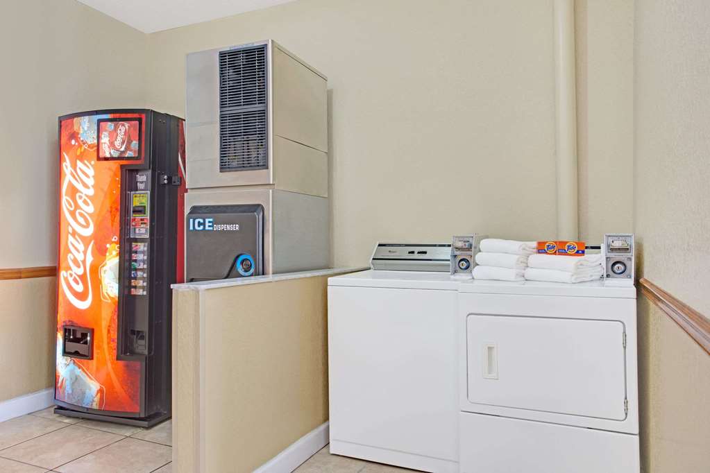 Super 8 by Wyndham Daytona Beach - photo 13