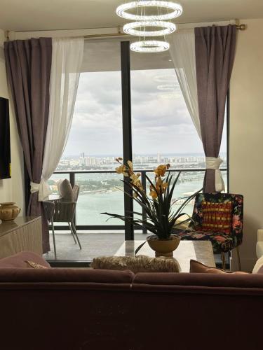 Glamorous Gale Miami Ocean View Balcony Resort & Spa - photo 22