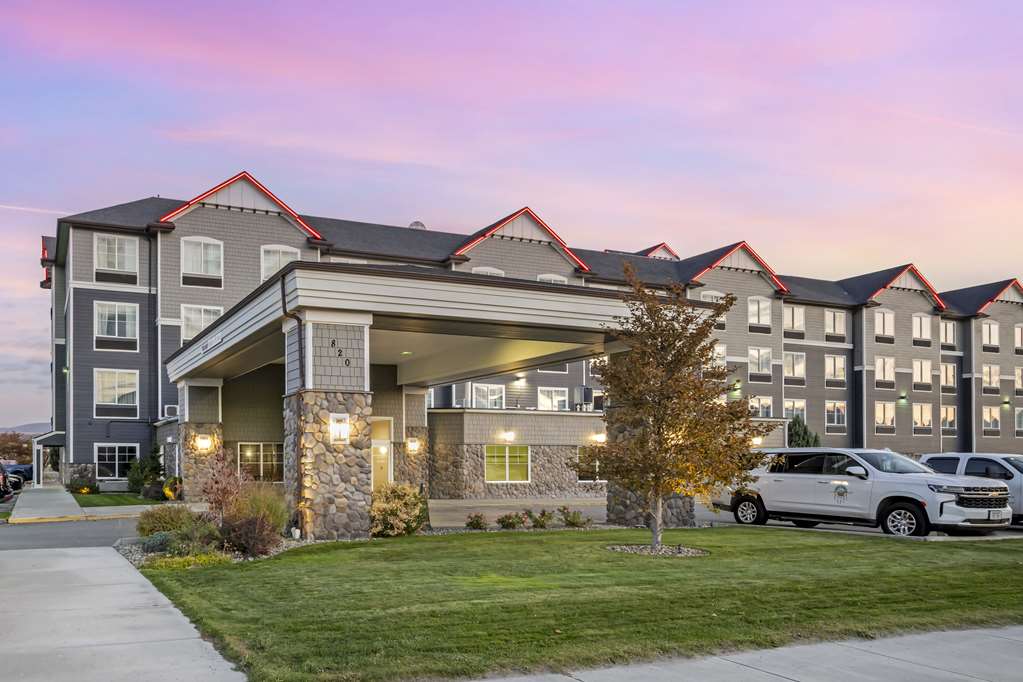 Best Western Plus Peppertree Inn At Omak - photo 35