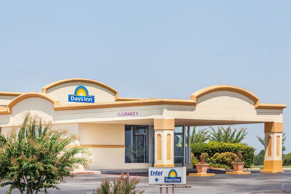 Days Inn by Wyndham McDonough in Mcdonough, United States