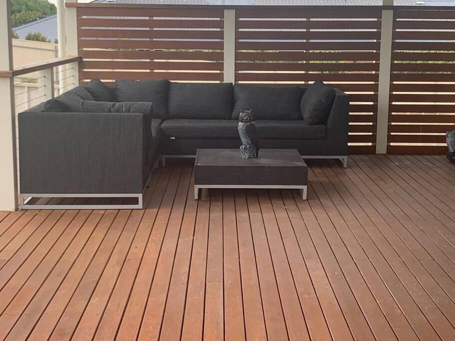 The Beach House — 4-Star Luxury Hotel in Middleton, Australia