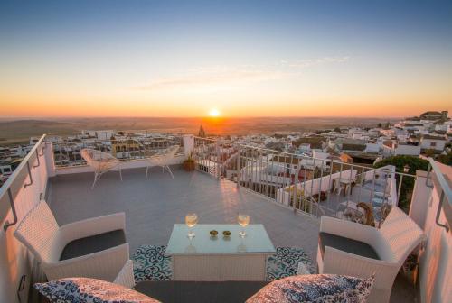 Casa La Muralla — 4-Star Luxury Hotel in Medina Sidonia, Spain