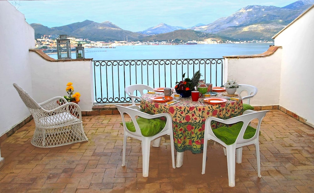 Belvedere Home With sea View on the Gulf of Gaeta — 4-Star Luxury Hotel in Gaeta, Italy
