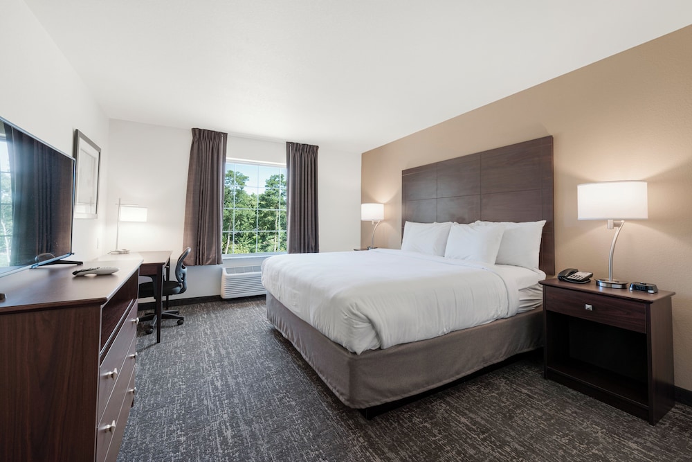 Cobblestone Hotel & Suites Urbana - photo 32