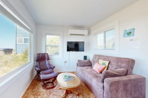 Breakers Cottage — 4-Star Luxury Hotel in Rockaway Beach, United States