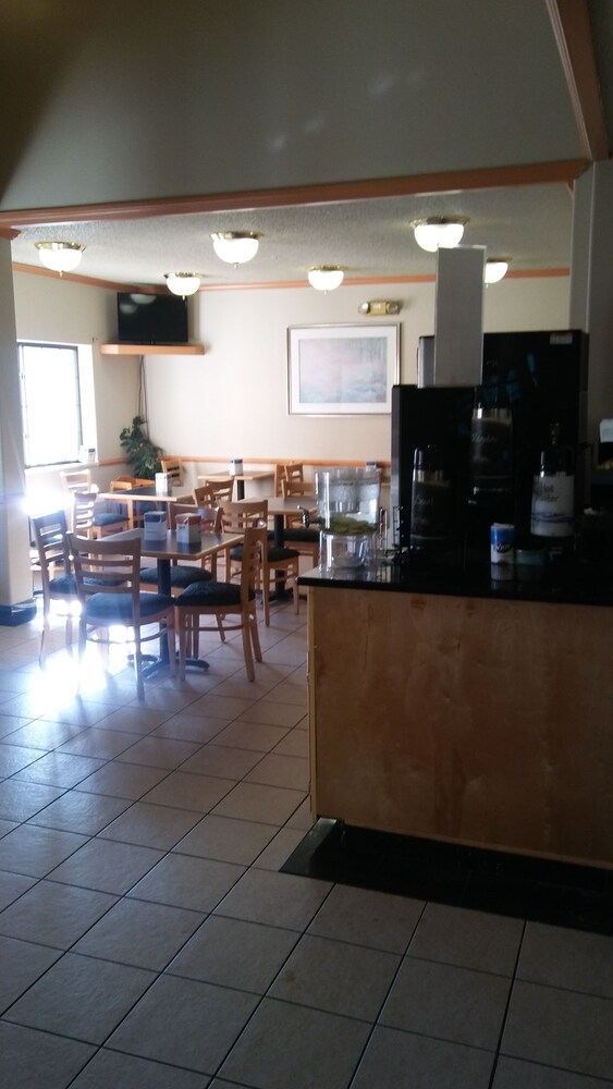 GreenTree Inn Denver Tech Center - photo 28